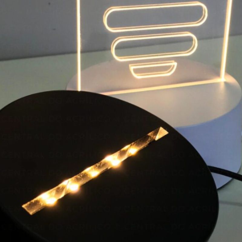 luminária de led em acrílico personalizada